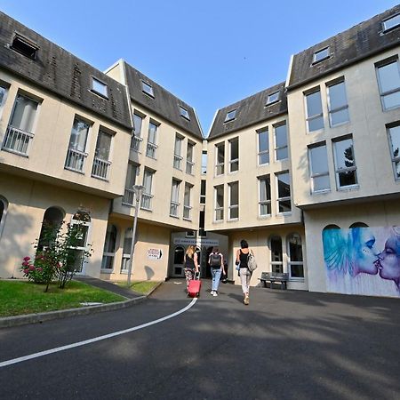 Auberge De Jeunesse D'Orleans Exterior photo